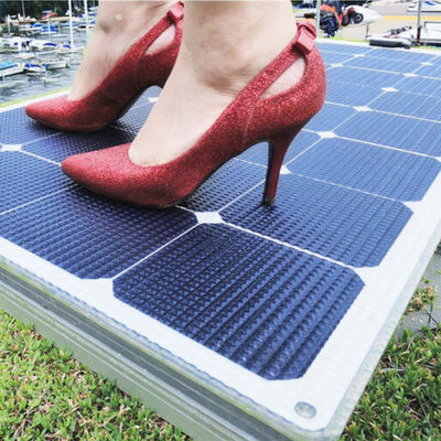 Goede prijs. Zwarte off-grid draagbare monokristallijn zonnepanelen 55W 12V Voor RV Marine boot voor parkeerplaatsen online